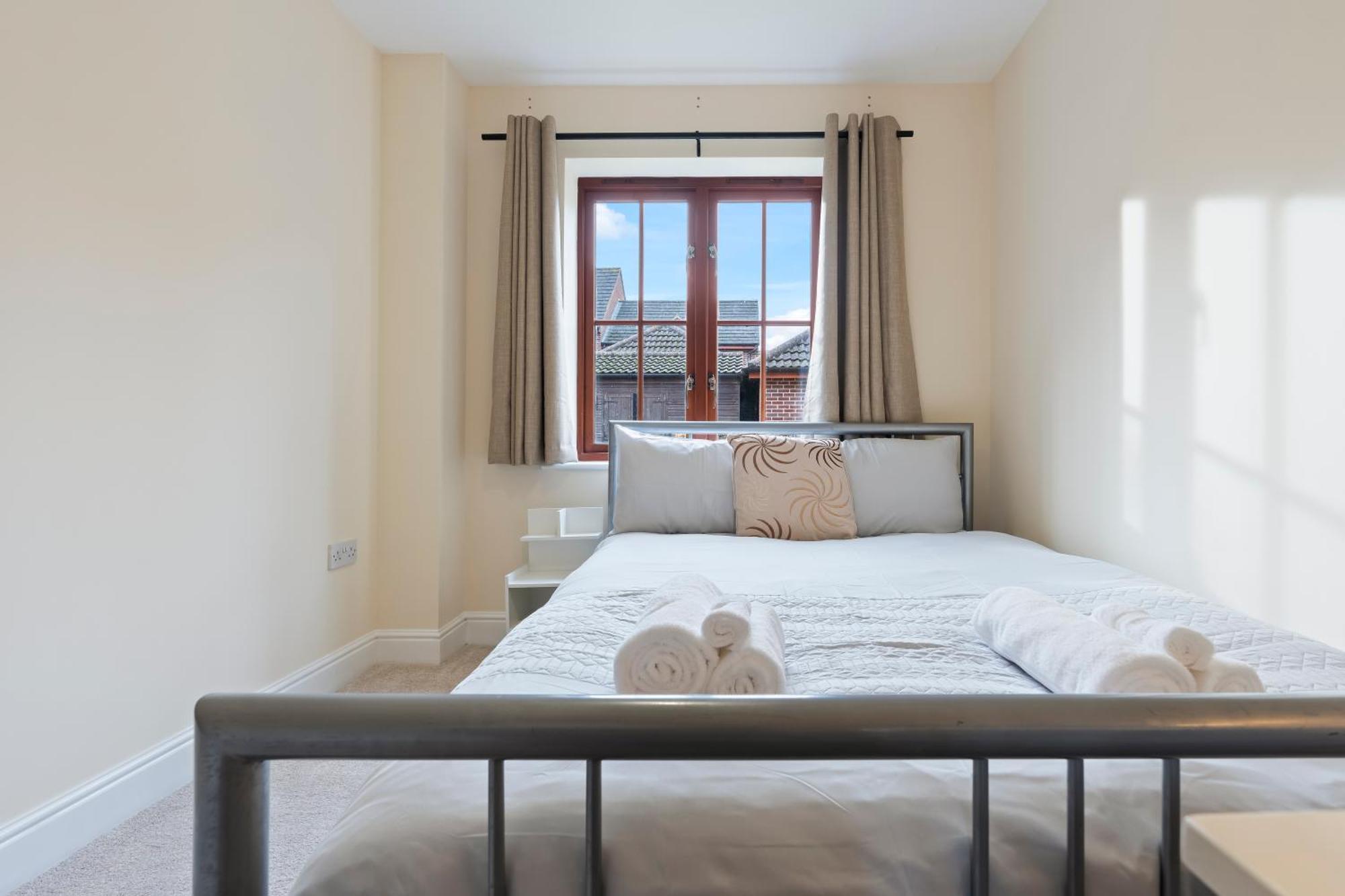 Апартаменты Cozy 2bed Flat With Free Parking Near Willen In